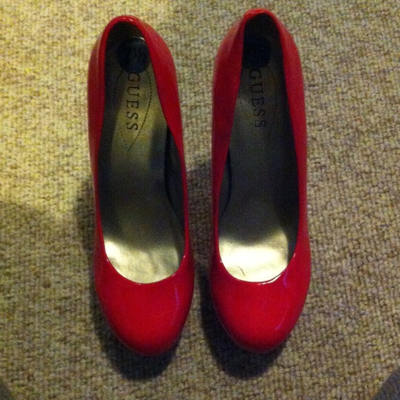 Sweater and heels bundle - Picture 4 of 4