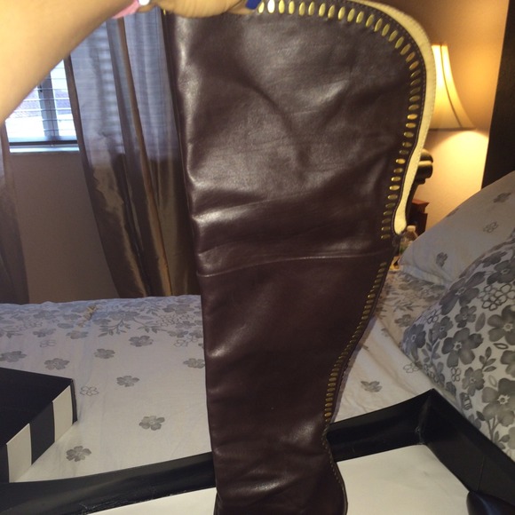 L.A.M.B Over knee boots - Picture 2 of 4