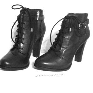 'Stevi' high heel black leather bootie