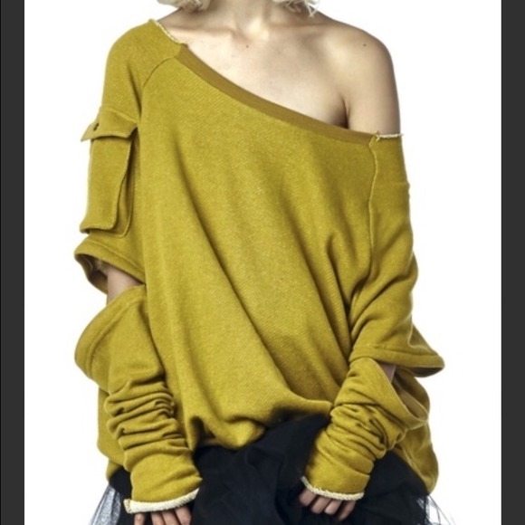 distressed back sweater with removable sleeves