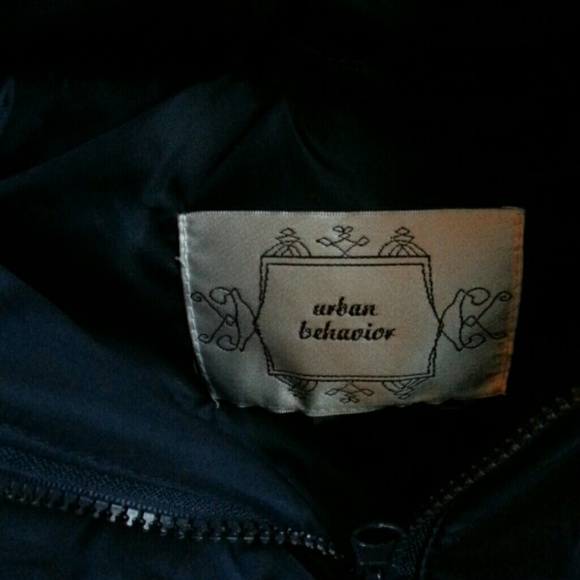 Dark blue vest - Picture 3 of 3