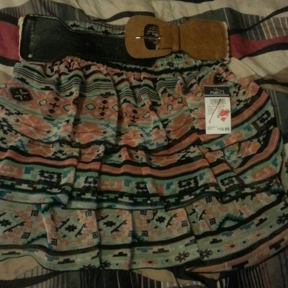 Rue 21 skirt - Picture 1 of 1