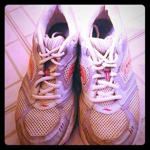 SALE!!🎉Saucony Running Sporty Sneakers