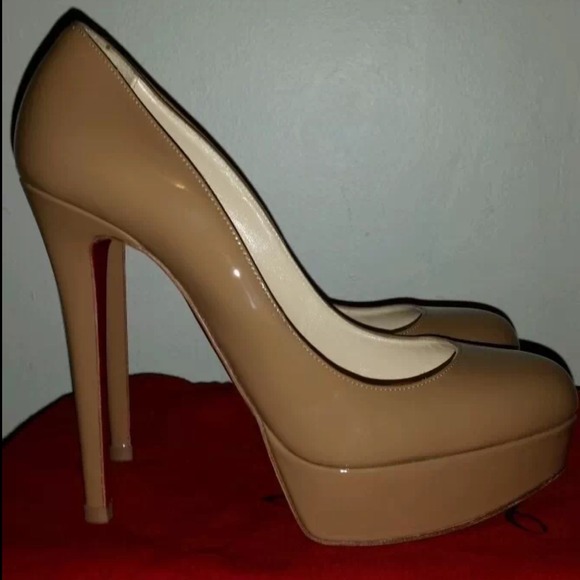 Christian loubouting Red Bottoms - Picture 1 of 4