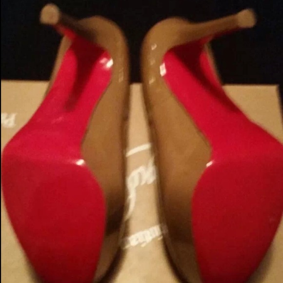 Christian loubouting Red Bottoms - Picture 2 of 4