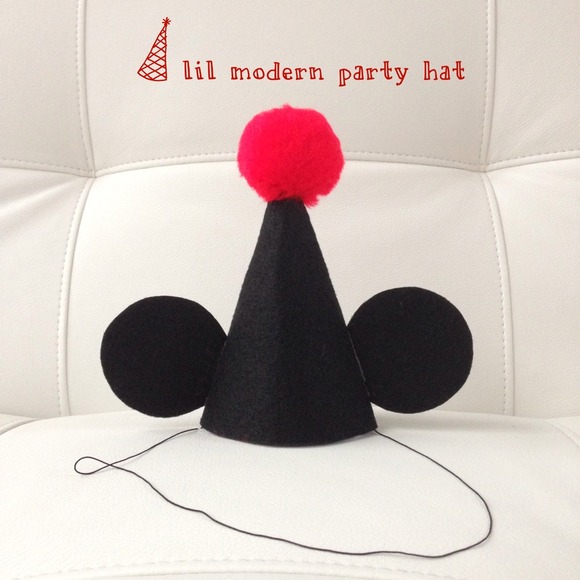 Mickey birthday hat