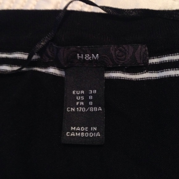 H & M sweater - Picture 2 of 2