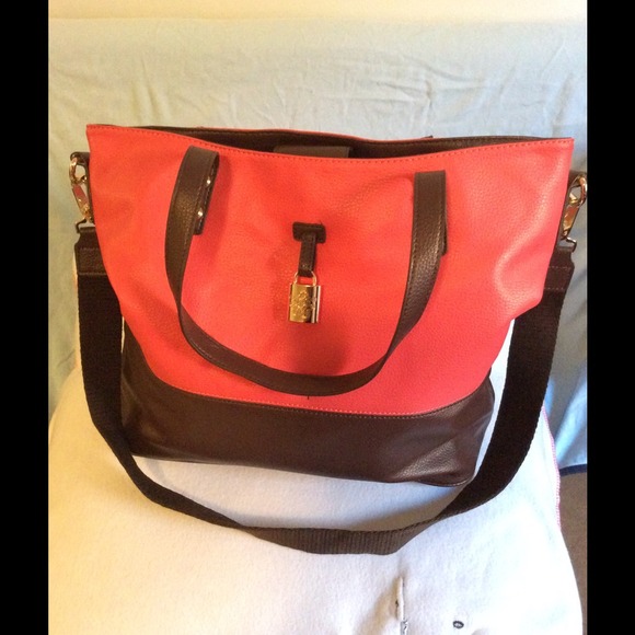 Jessica Simpson Handbags - Jessica Simpson pink and brown bag