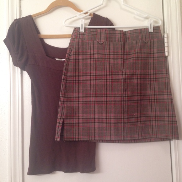 🌸Brown, black & red plaid skirt