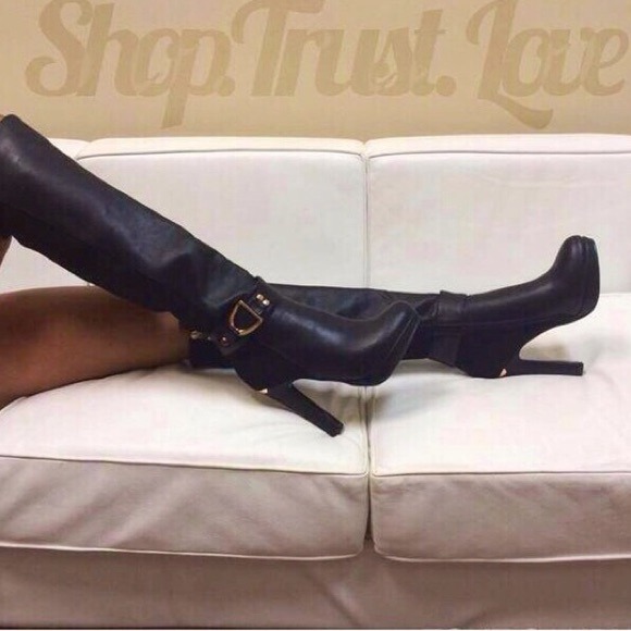 Ardells suede faux leather boots