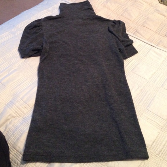 Short Sleeve sweater