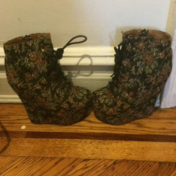 Damsel Vintage Print boots