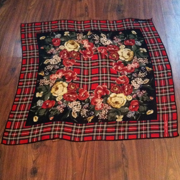 Vintage classic RALPH LAUREN silk scarf!!