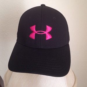UNDER ARMOUR DRY WEAVE CAP