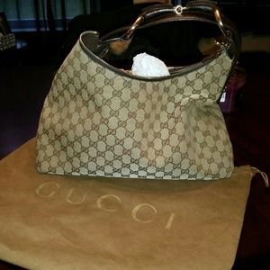 Authentic Gucci Medium Horsebit Hobo