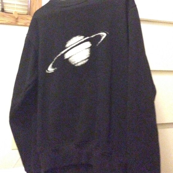 Brandy Melville Sweaters - TRADED Brandy Melville Saturn Sweater