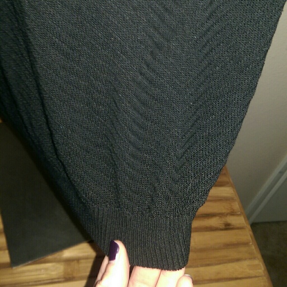 ⏰📦📦 Donation Sale📦📦 Printed Sleeveless Top - Picture 2 of 4