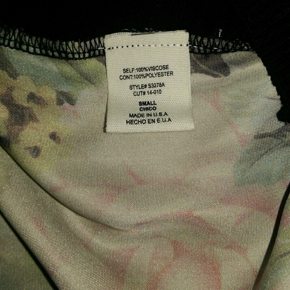 ⏰📦📦 Donation Sale📦📦 Printed Sleeveless Top - Picture 4 of 4