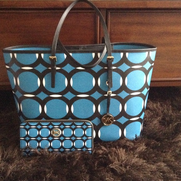 🙅🙅🙅SOLD🙅🙅🙅michael kors jet set travel tote