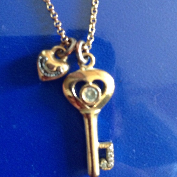 🎉REDUCED🎉Juicy couture gold key necklace