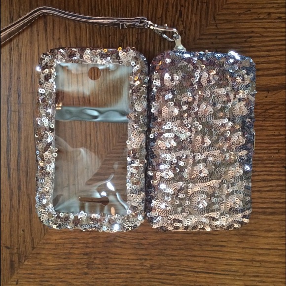 iPhone 4 Wristlet - Picture 2 of 4
