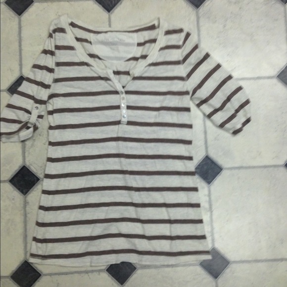 3/4 sleeve striped Aeropostale shirt