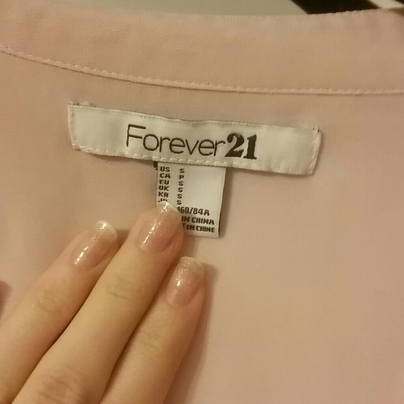 Forever 21 pink button-down shirt - Picture 2 of 4