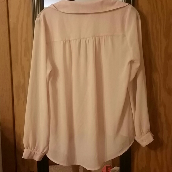 Forever 21 pink button-down shirt - Picture 4 of 4