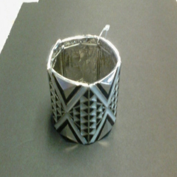 Bracelet - Picture 3 of 4