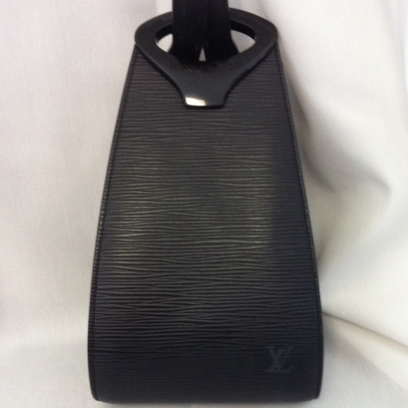 EPI Louis Vuitton small shoulder bag black leather