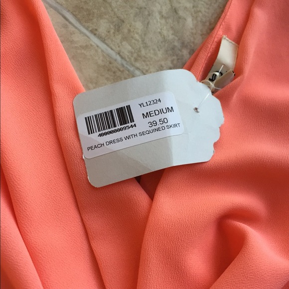 🎉 2XHP X Host Pick! 🎉 Sequin Cocktail Dress - Picture 2 of 4