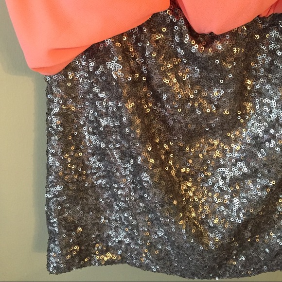 🎉 2XHP X Host Pick! 🎉 Sequin Cocktail Dress - Picture 3 of 4