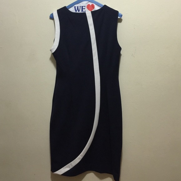 Calvin Klein Dress Size 6 - Picture 4 of 4