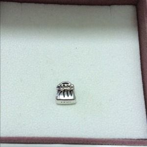 💯 Authentic Pandora Charm
