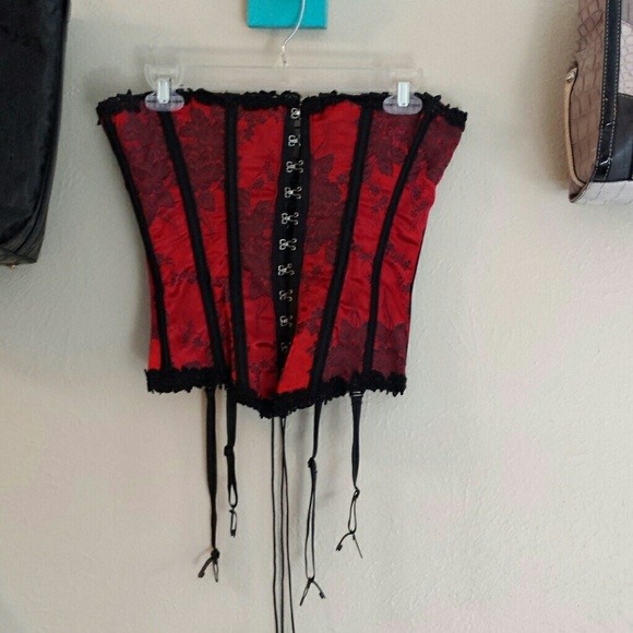 Additional pics of corset