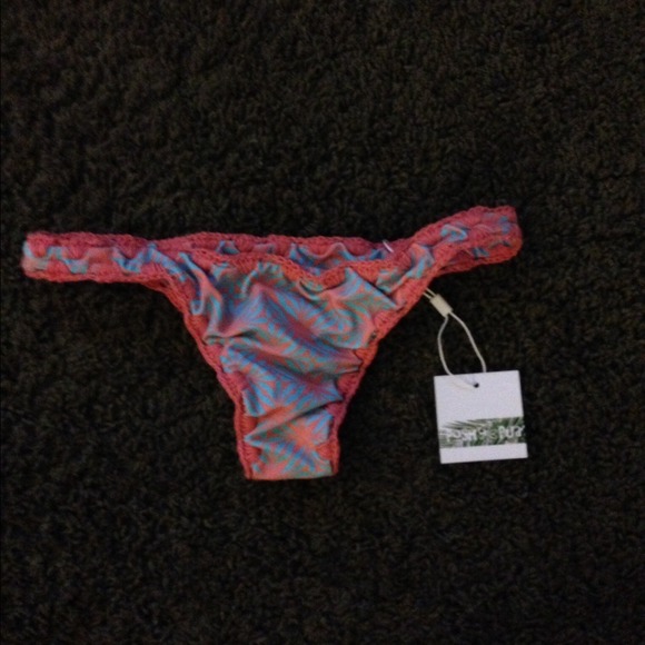 Posh Pua Hala Bottom in Sunset Kapa