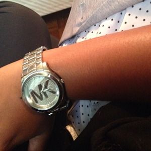 Micheal kors watch . PLATNIUM