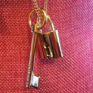 Victoria's Secret Necklace