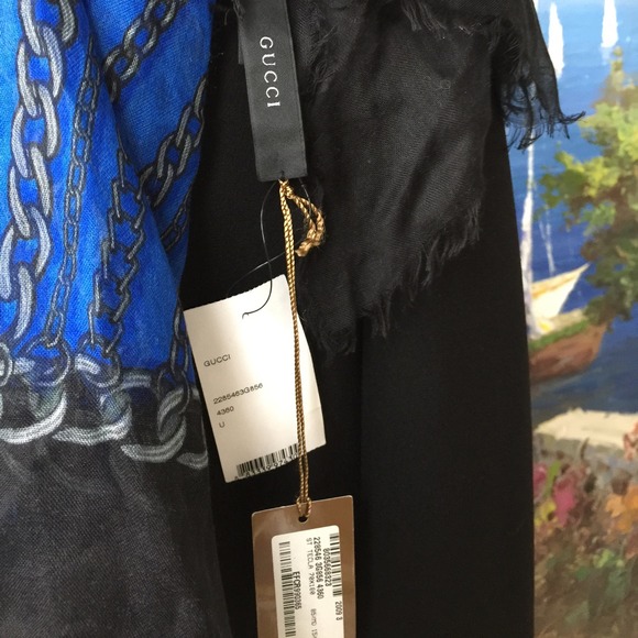 🎉3xHP🎉NWT Authentic Gucci Blue Chain Link Stole - Picture 2 of 2