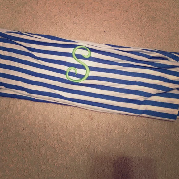 Custom made 'S' scarf