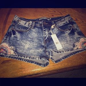 BNWT Romeo & Juliet Shorts