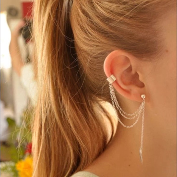 None Jewelry - Leaf earrings