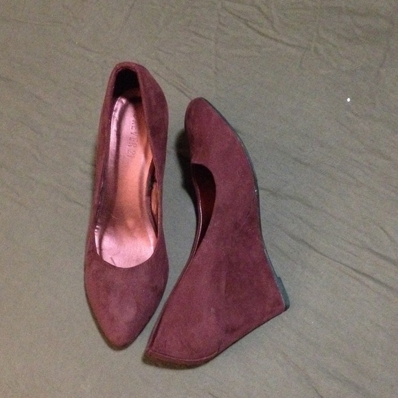 Wedges - Picture 3 of 3