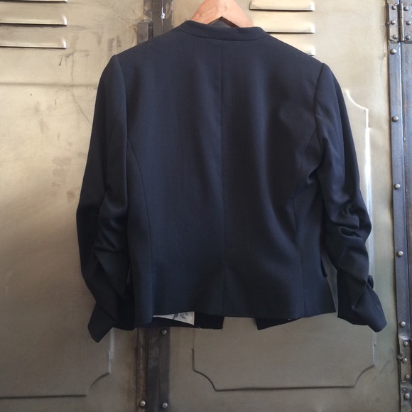 H&M Scrunch Sleeve Blazer - Picture 4 of 4