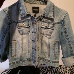 Half denim jacket