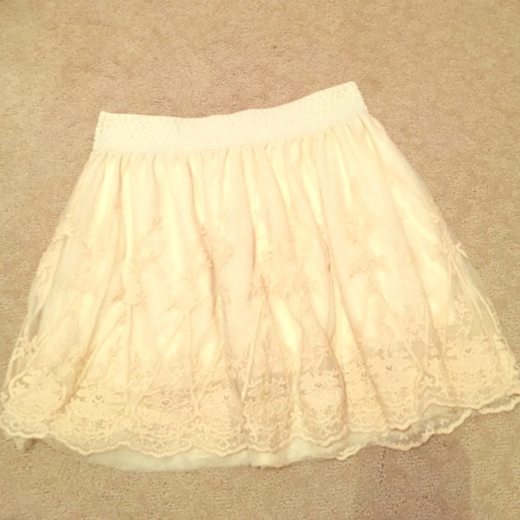 Pretty cream lace skirt