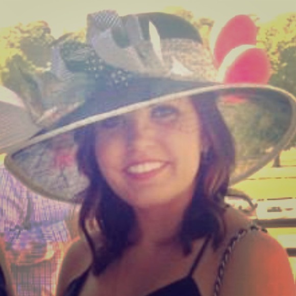 Floppy hat