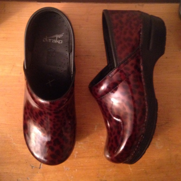 Size 10 (40) in womens . Dansko . Unworn .