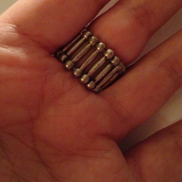 Ring - Picture 2 of 2