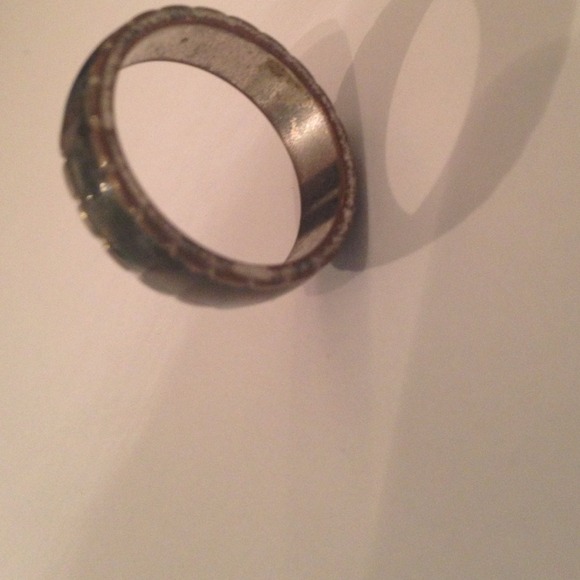 Metallic silver multicolored ring - Picture 2 of 3